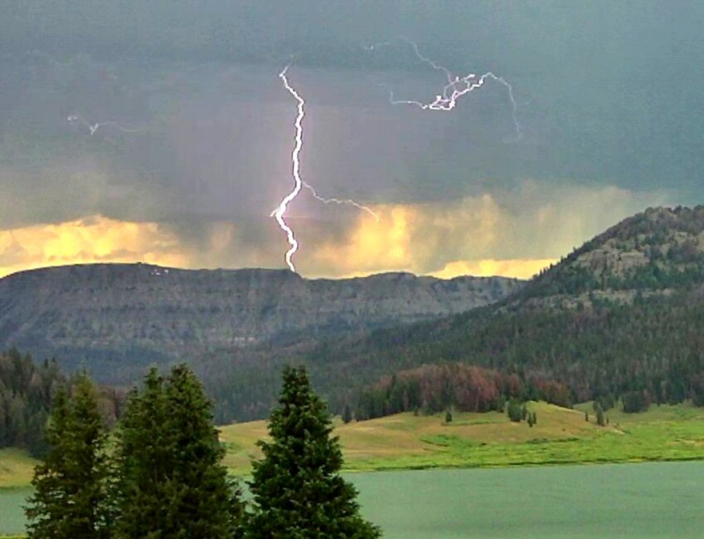 sm_LightningShot.jpg